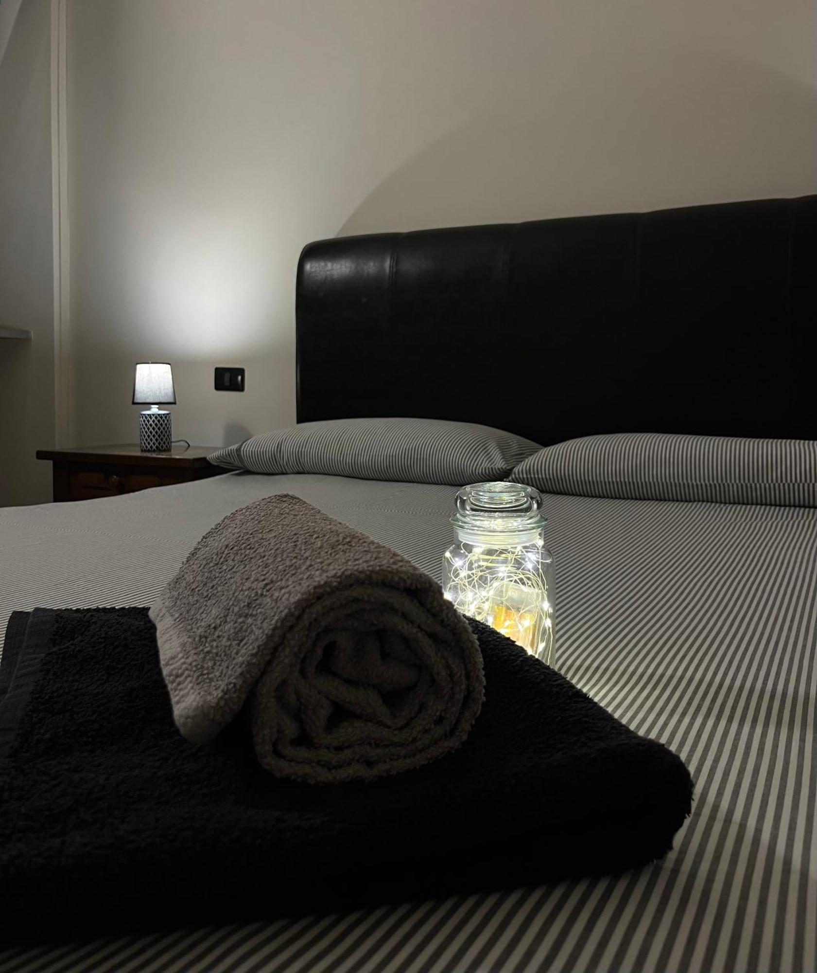 Centro Storico Eleganza E Lusso Nel Monferrato Appartement Casale Monferrato Buitenkant foto